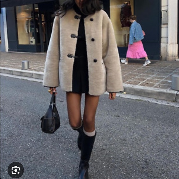 Mango Fur-effect coat with appliqués - Picture 6 of 8